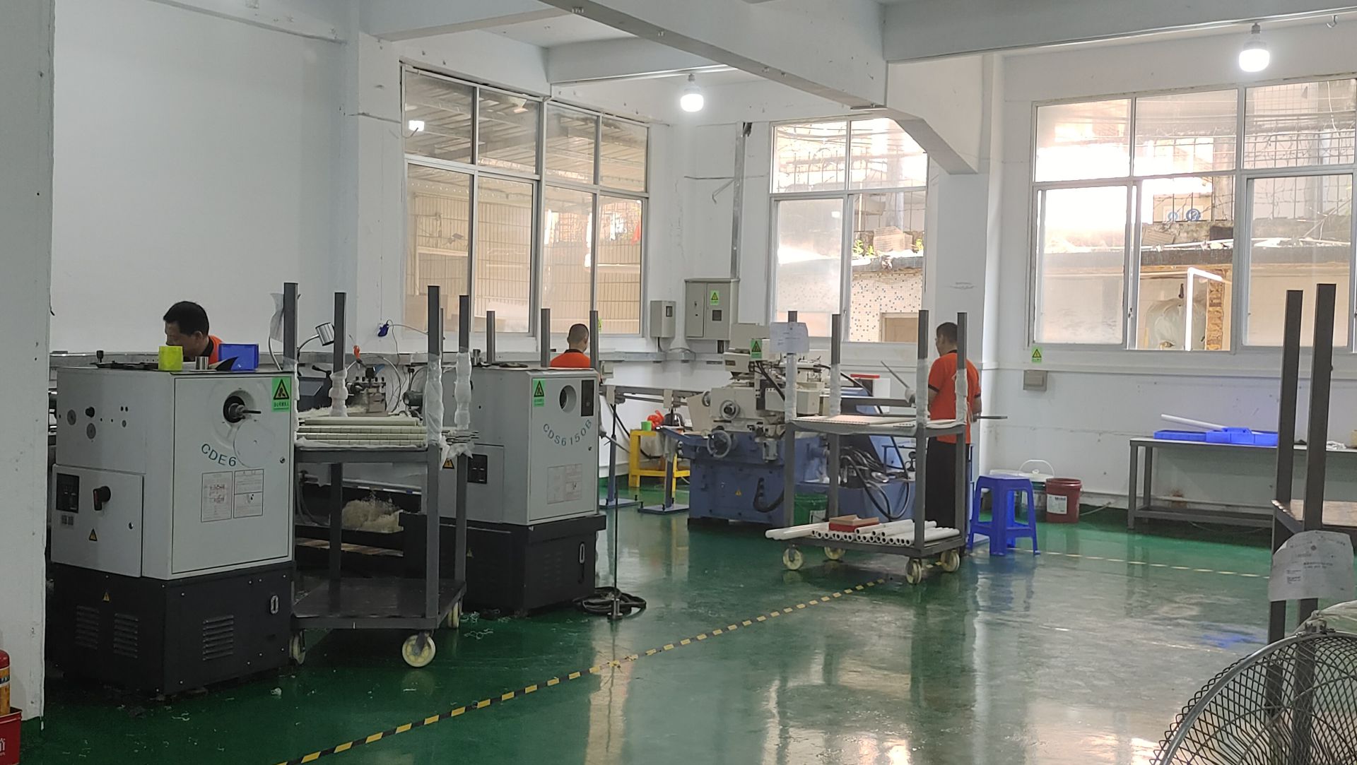 车间1.jpg